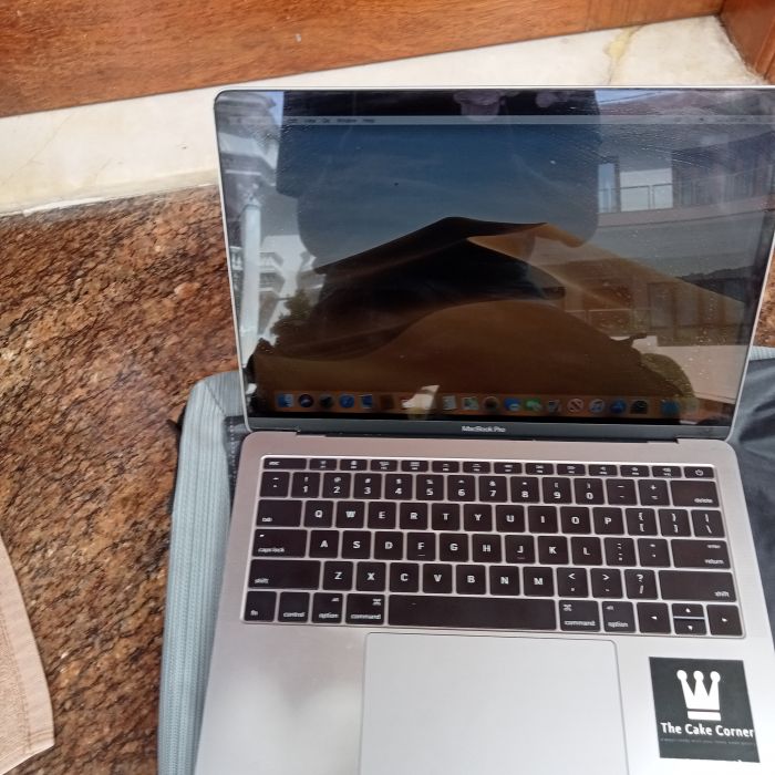 Hasil service macbook untuk Joni - Permasalahan: , layar LED nya mati, ngak bisa nyala