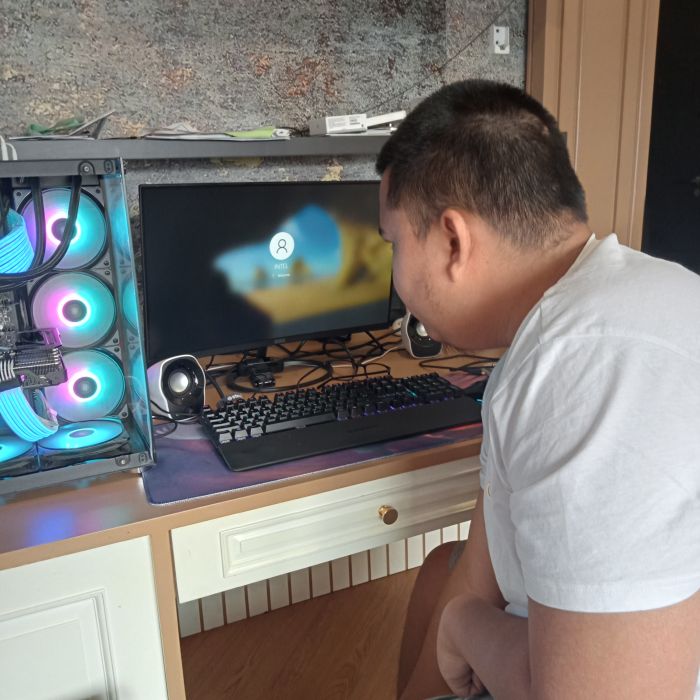 Hasil service computer untuk Sandi - Permasalahan: , Cpu dinyalakan tapi layar tidak tampil dan keyboard juga mati