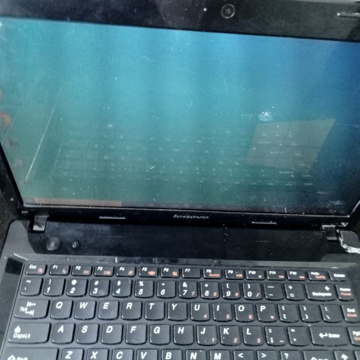 Hasil service laptop untuk Dani - Permasalahan: , engsel rusak dan hard disk bermasalah