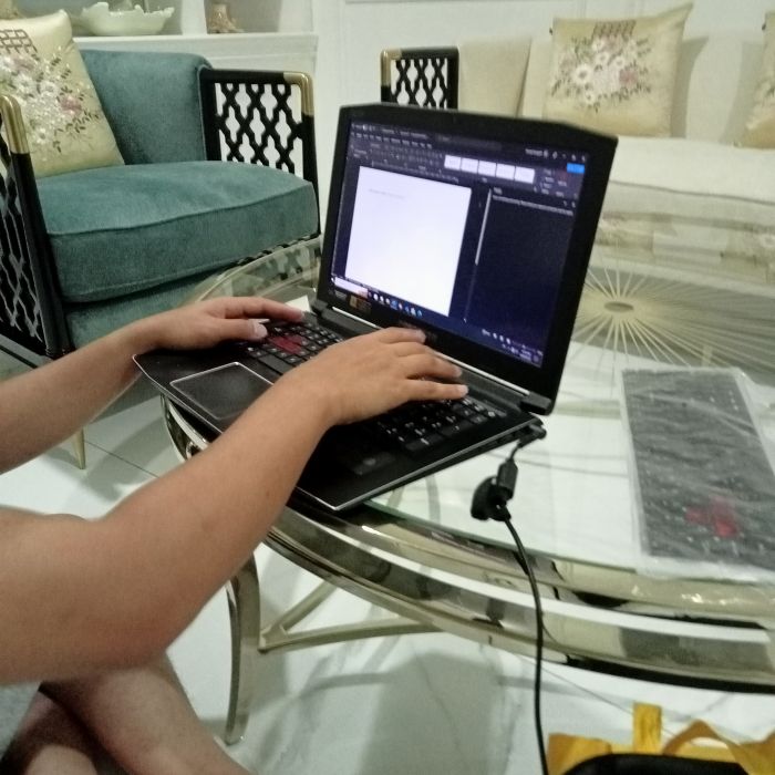 Hasil service laptop untuk Aldi - Permasalahan: , Keyboard tidak responsif, laptop melambat